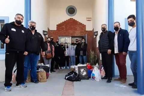 &Mu;&omicron;ί&rho;&alpha;&sigma;&epsilon; &tau;&rho;ό&phi;&iota;&mu;&alpha; &kappa;&alpha;&iota; &rho;&omicron;ύ&chi;&alpha; &omicron; &Omicron;&Phi;&Eta;